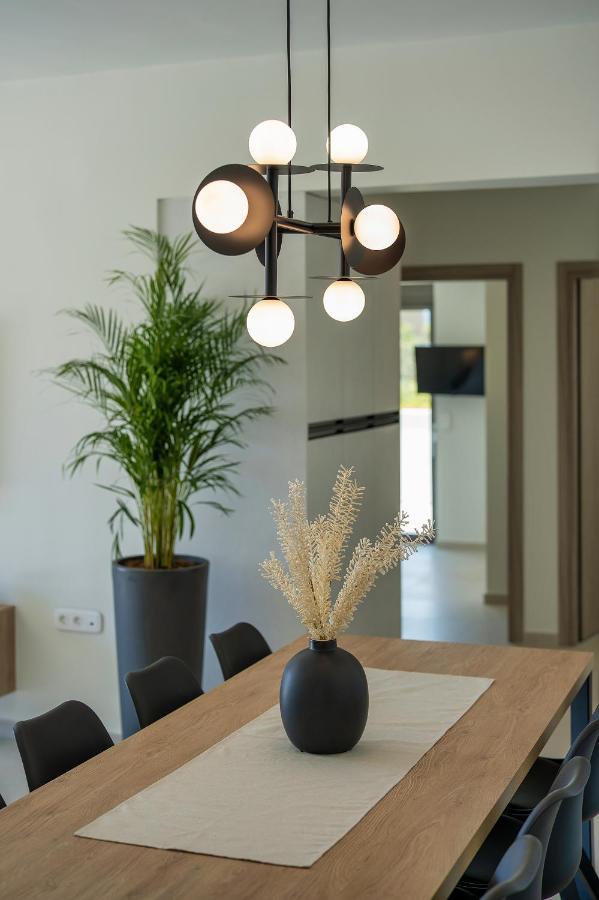 Demar Exclusive Villa ปลาเกียส ภายนอก รูปภาพ